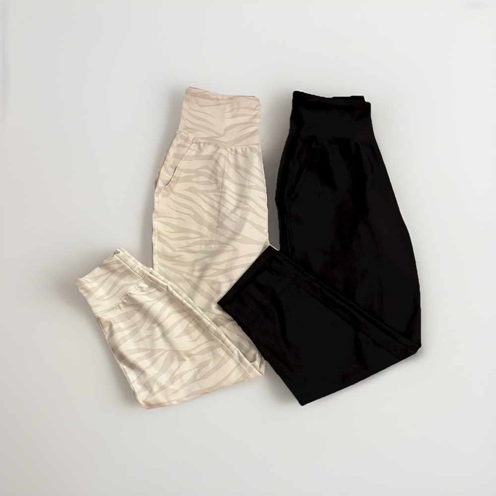 (2) Old Navy Active Powesoft‎ Joggers Pants Womens M Medium Black cream Design
